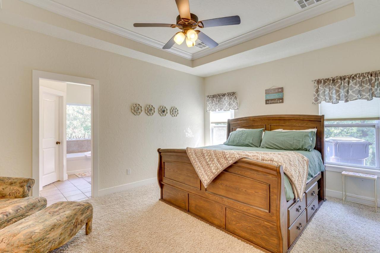Quaint Noble Home 6 Mi To University Of Oklahoma! Norman Exterior foto